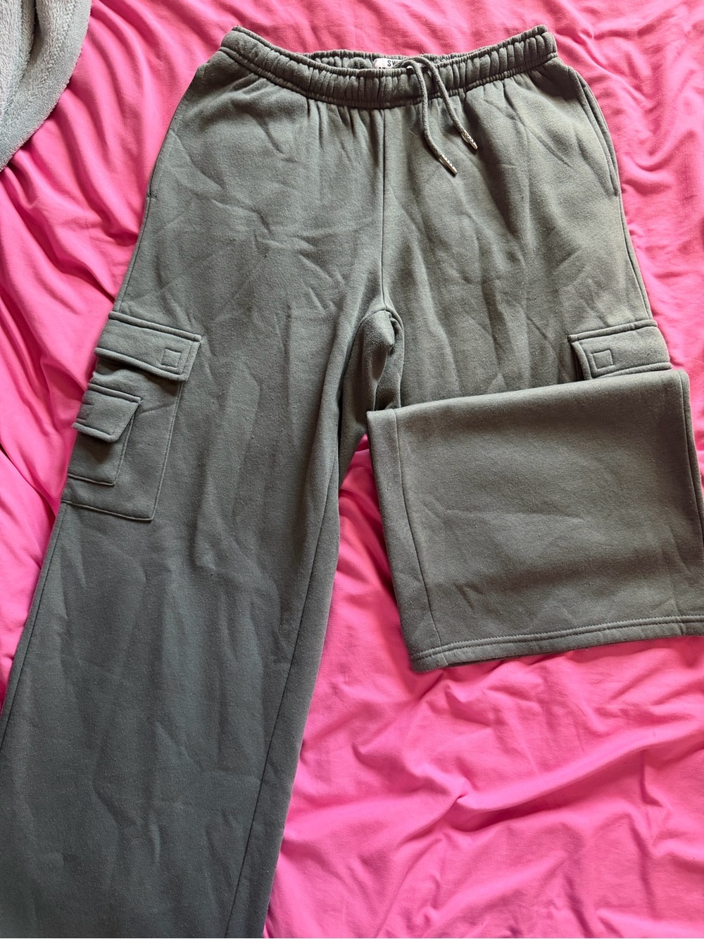 Cargo Sweatpants in Olive Green